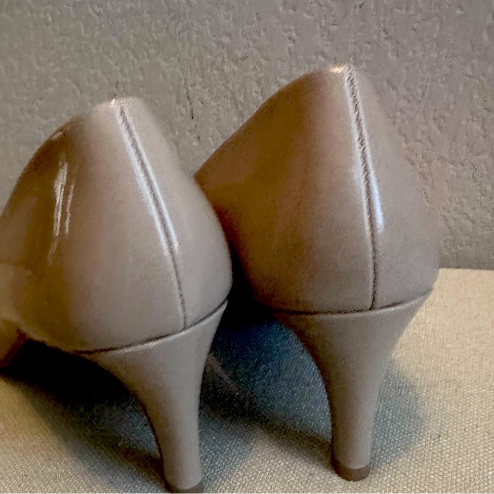 Dress shoes